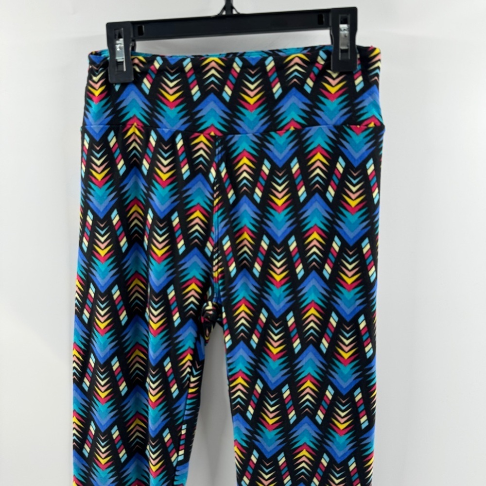 LuLaRoe One Size (OS) Leggings – Buttery Soft Stretchy Printed Leggings - Picture 3 of 5